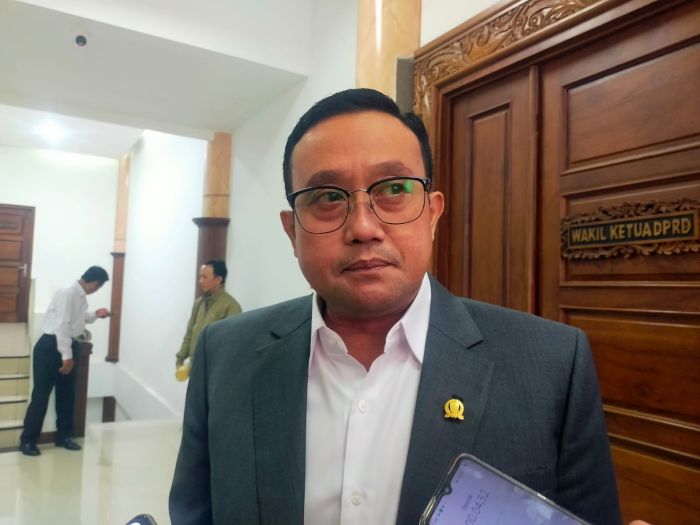 Wakil Ketua DPRD Jatim Blegur Prijanggono