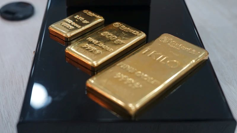 ILUSTRASI: Di tahun 2025, OJK memberikan izin ke Pegadaian untuk menjalankan bullion, mulai deposito hingga perdagangan emas.
