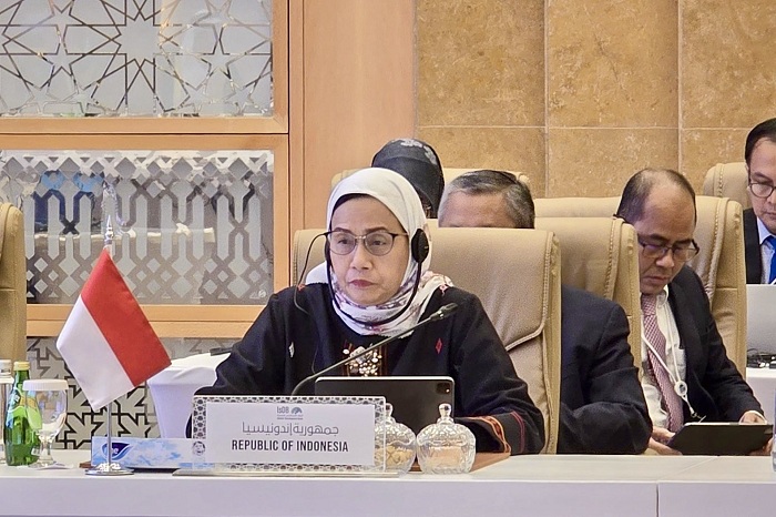 SERIUS: Menteri Keuangan (Menkeu) Sri Mulyani Indrawati menghadiri Retret Gubernur IsDB di Al-Madinah Al-Munawwarah, Kerajaan Arab Saudi, Minggu (12/1/2025) waktu setempat.  &nbsp;