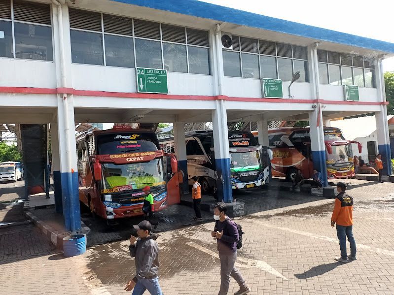 TERMINAL: Lapangan usaha di Jatim yang mengalami pertumbuhan signifikan di tahun 2024 adalah transportasi dan pergudangan yang tumbuh sebesar 9,50 persen.