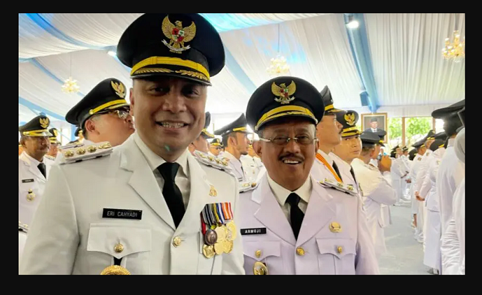 KOMPAK: Eri Cahyadi dan Armuji di sela pelantikan kepala daerah di Istana Negara Jakarta, Kamis (20/2/2025).