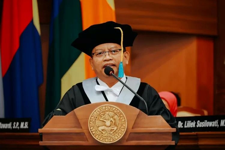 Pakar Ekonomi Fakultas Ekonomi dan Bisnis Universitas Airlangga Prof. Dr. Imron Mawardi, S. P. M. Si