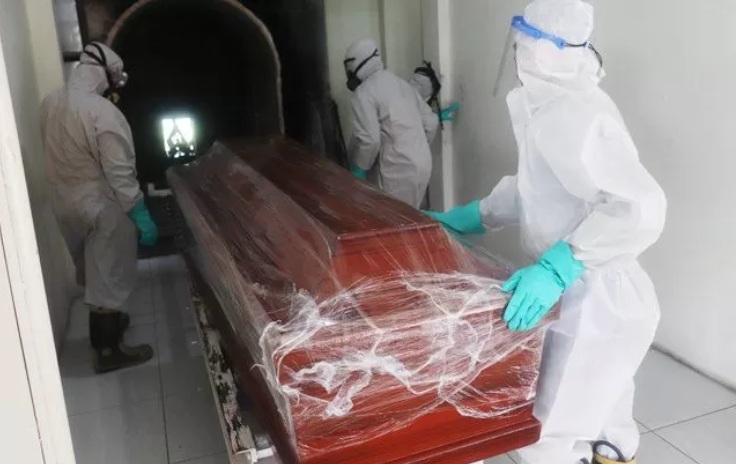 SIBUK: Aktivitas krematorium di Kawasan Keputih Surabaya. Tarif kremasi di Kota Pahlawan beragam untuk memberikan pilihan kepada masyarakat.