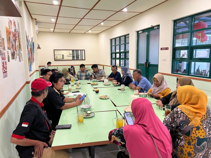 BERBAGI: Mini gathering yang digelar BRI BO Kertajaya Surabaya di BRI Unit Mejoyo, 11 Maret 2025.
