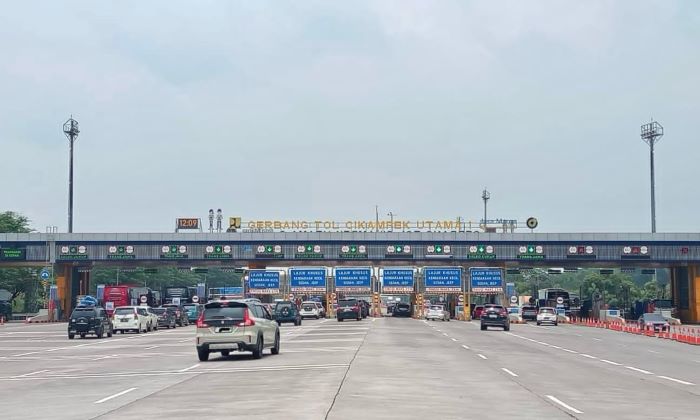 MUDIK: Pintu tol Cikampek menjadi salah satu yang tersibuk saat masa Angkutan Lebaran 2025.