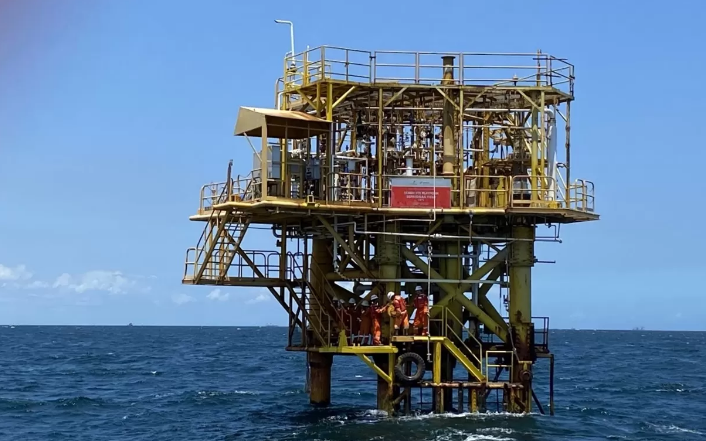 LEPAS PANTAI: Kementerian ESDM usul menambah impor migas dari AS.