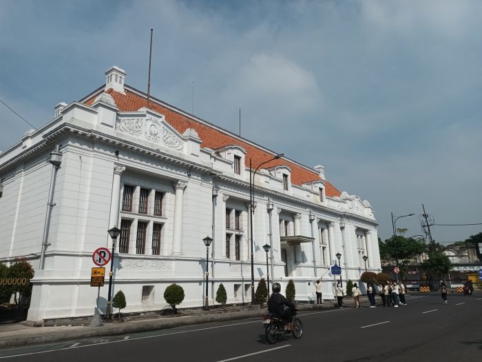 WISATA KOTA LAMA: Pada April 2025, Kelompok rekreasi, olahraga, dan budaya di Kota Surabaya mengalami inflasi sebesar 1,29 persen.