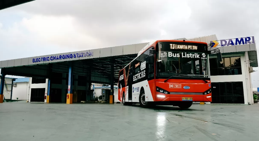 KOMITMEN: Lewat bus listrik, Damri perkuat perannya sebagai pelopor moda transportasi publik ramah lingkungan.