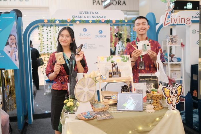 BERPRESTASI: Sebanyak 9.700 siswa dari 50 SMA dan SMK di 14 kota/kabupaten di Indonesia telah mengikuti Zurich Entrepreneurship Program.
