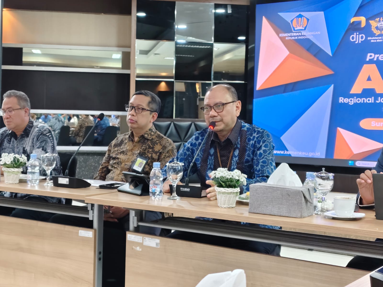 RILIS: Kepala Perwakilan Kementerian Keuangan (Kemenkeu) Jawa Timur, Dudung Rudi Hendratna menyampaikan perkembangan kinerja keuangan hingga Mei 2025.