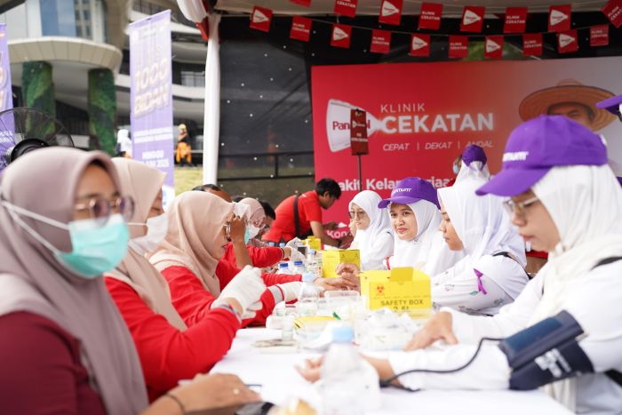 CEK KESEHATAN: Hari Bidan Nasional menjadi momentum untuk mengapresiasi dedikasi dan pengabdian bidan dalam memberikan pelayanan kesehatan, khususnya dalam bidang kesehatan ibu dan anak.