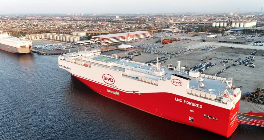 SANDAR: Kapal MV. BYD Zhengzhou menjadi kapal terbesar yang pernah ditangani IPCC.