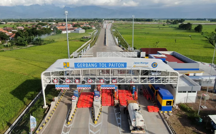 PINTU TOL: Tol Probolinggo-Banyuwangi diprediksi bisa memangkas waktu tempuh jadi 30 menit saja dari yang semula bisa mencapai satu jam 15 menit.