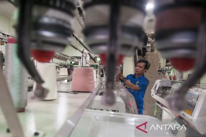 BEKERJA: Kemenperin menekankan transparansi dan konsistensi industri tekstil nasional.