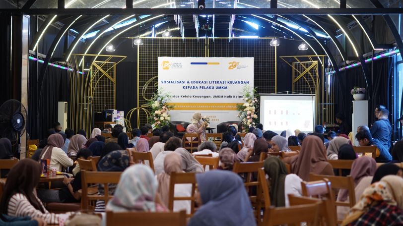 SOSIALISASI: Sekitar 100 UMKM di Banyuwangi mendapat edukasi mengenai literasi keuangan yang digelar oleh LPS.