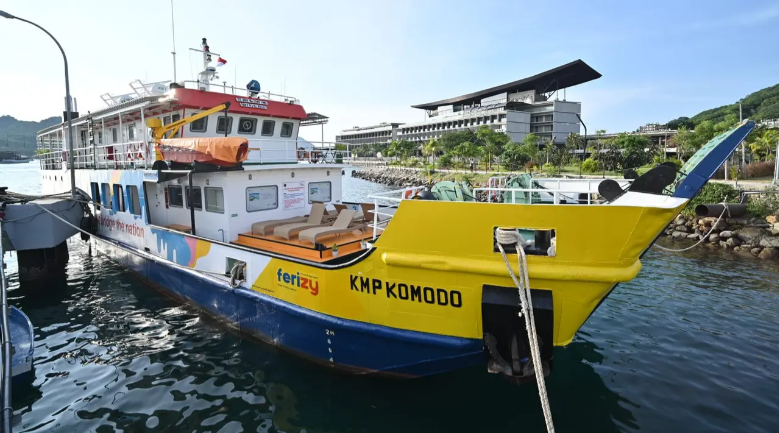 ILUSTRASI: ASDP Indonesia Ferry terus memperkuat konektivitas antarwilayah di Indonesia Timur. Penyeberangan di Cabang Sape menjadi salah satu simpul penting dalam mendukung mobilitas.