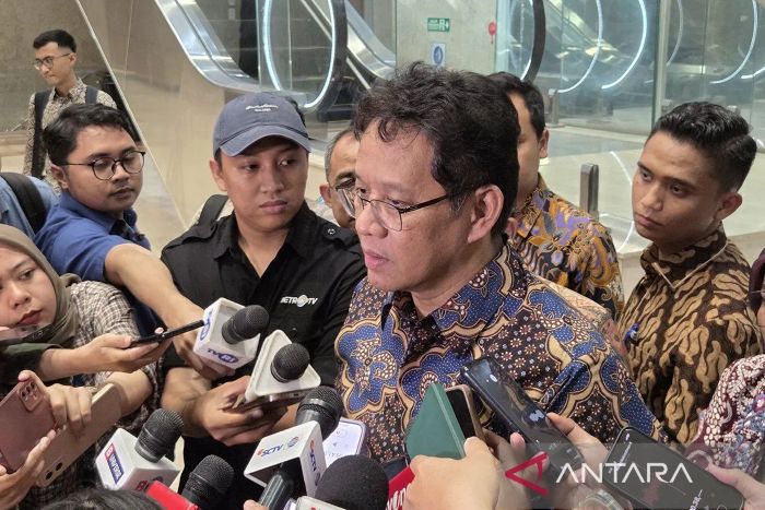 DOORSTOP: Menteri Keuangan (Menkeu) RI Purbaya Yudhi Sadewa meladeni pertanyaan jurnalis.