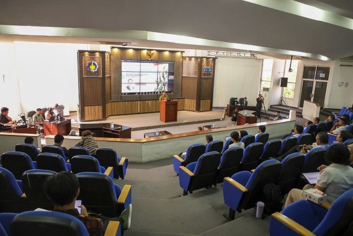 PRESTASI: Seminar Efisiensi Energi dan Energi Terbarukan pada Bangunan, di Auditorium Pascasarjana Institut Teknologi Sepuluh Nopember (ITS), Selasa (16/9/2025).
