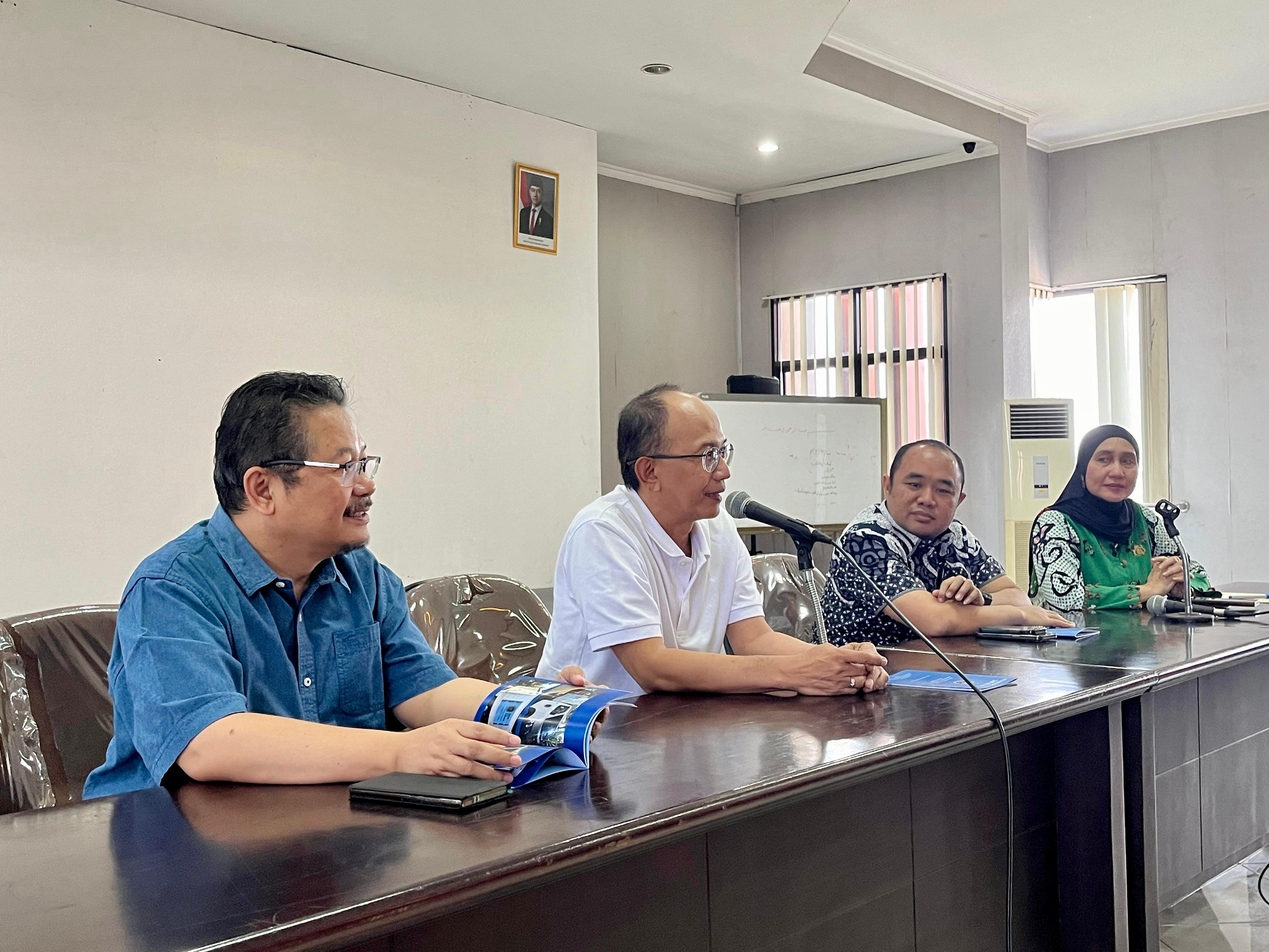 Ki-Ka: Andriyanto Kepala Badan Riset dan Inovasi Daerah (Brida) Provinsi Jawa Timur, Adik Dwi Putranto, Ketua Umum Kadin Jatim, Miftakhul Aziz, Komisioner BNSP, Nurul Indah, Direktur Kadin Institute