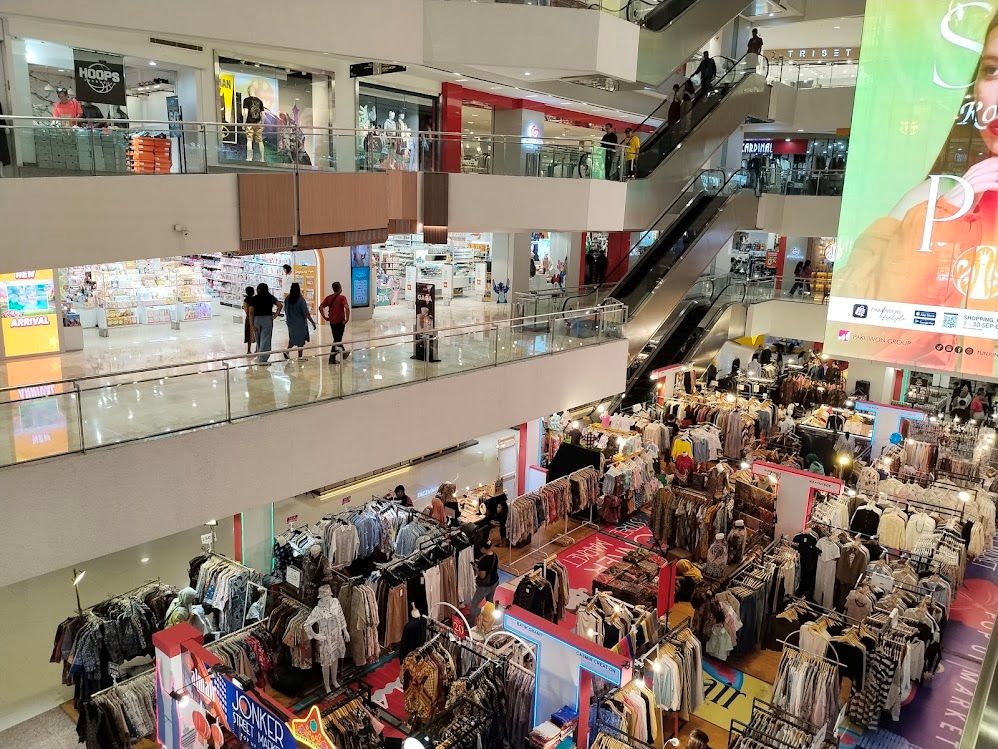 BELANJA: Pusat perbelanjaan di Kota Surabaya akan dilibatkan dalam ajang Super Sale dalam rangka akhir tahun 2025.