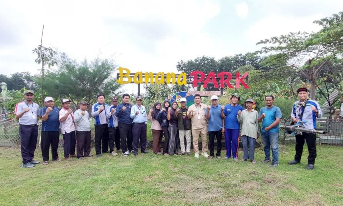 BERBAGI: Sebagai bentuk kepedulian terhadap kesehatan lingkungan, PT Suparma Tbk kembali melakukan aksi sosial.