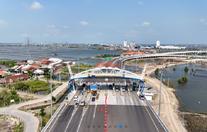 PENGHUBUNG: Jalan Tol Semarang-Demak menjadi salah satu pengungkit ekonomi nasional di kawasan Jawa tengah.