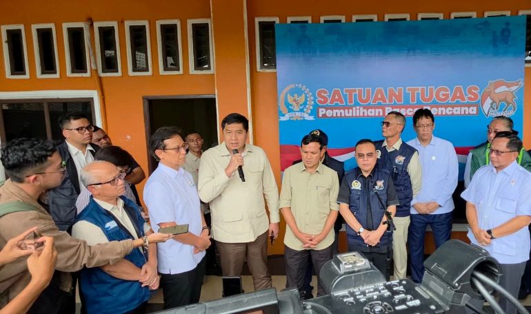 LAPOR: Menteri PKP Maruarar Sirait menjelaskan mengenai persiapan lahan untuk membangun huntap bagi penduduk di wilayah terdampak bencana, yaitu Aceh, Sumbar, dan Sumut.