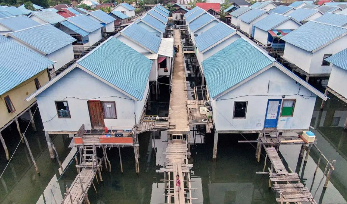PROGRES: Hingga akhir Januari diharapkan pembangunan 36 kampung nelayan sudah rampung.