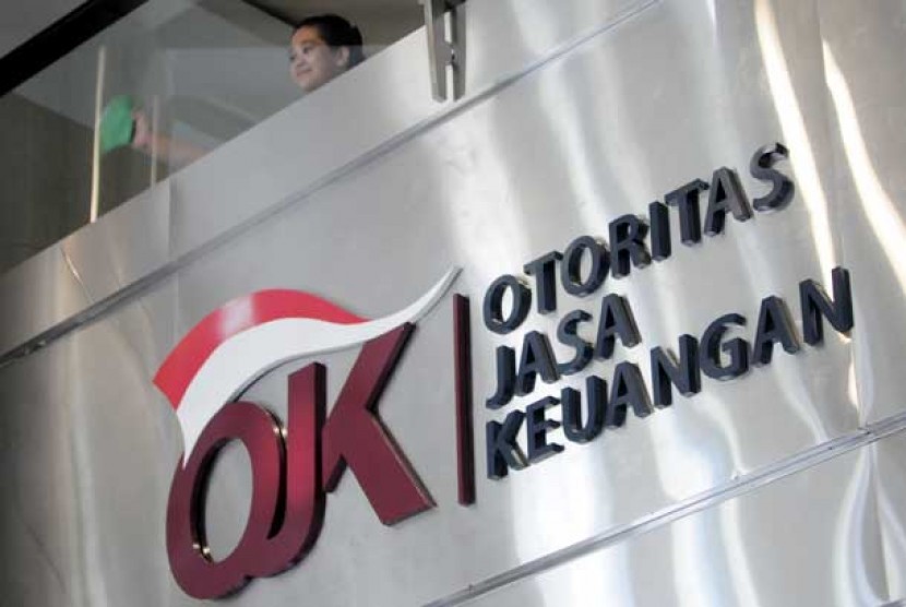 OJK: Resmi tetapkan batas utang pinjol maksimal 30% penghasilan mulai 2026.