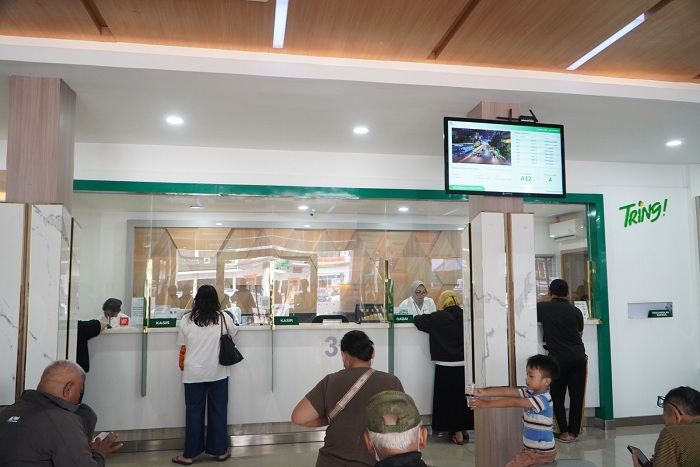 GADAI: Di Pegadaian, masyarakat dapat membawa aset berharga seperti emas, perhiasan, atau barang elektronik untuk dapatkan dana cair dalam hitungan menit.