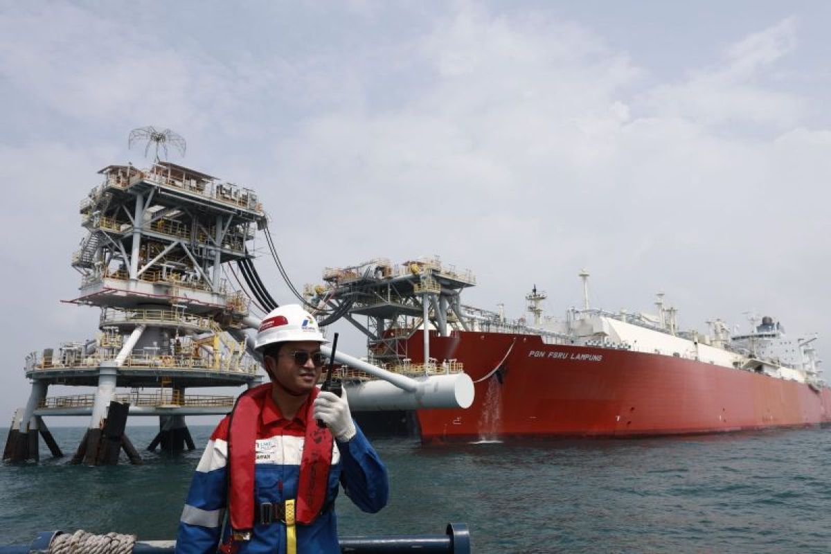 Pekerja di PT Badak LNG