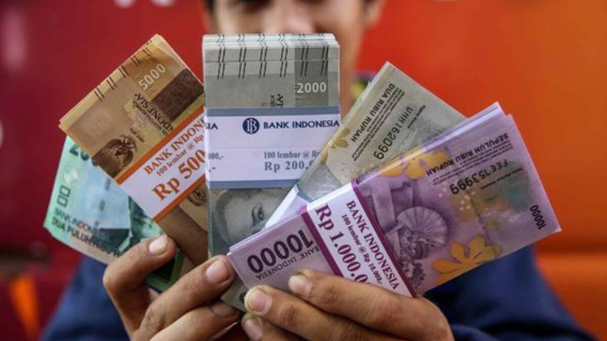 CEK: Jadwal penukaran uang baru oleh BI