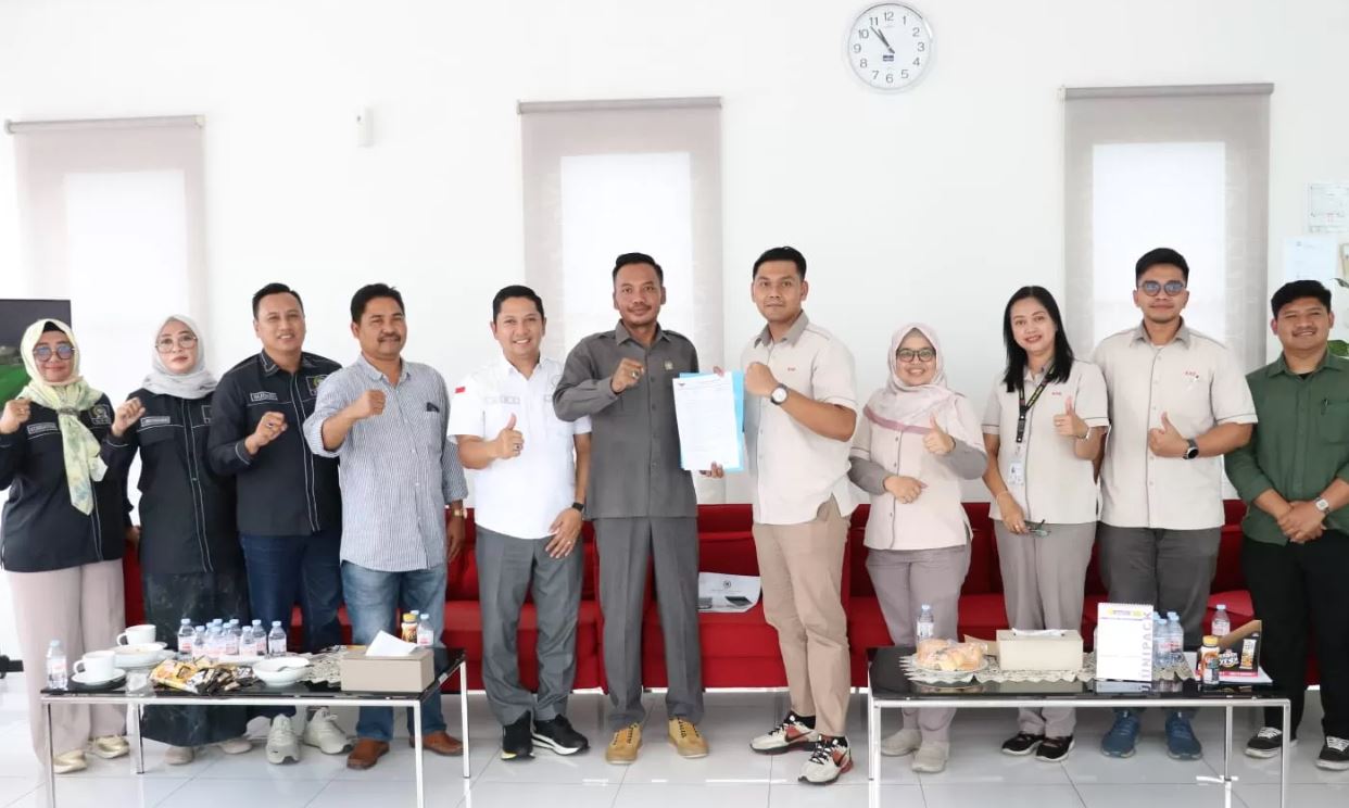 Ketua Komisi IV DPRD Gresik, Muchamad Zaifudin, memimpin langsung inspeksi mendadak (sidak) ke manajemen PT KAS.