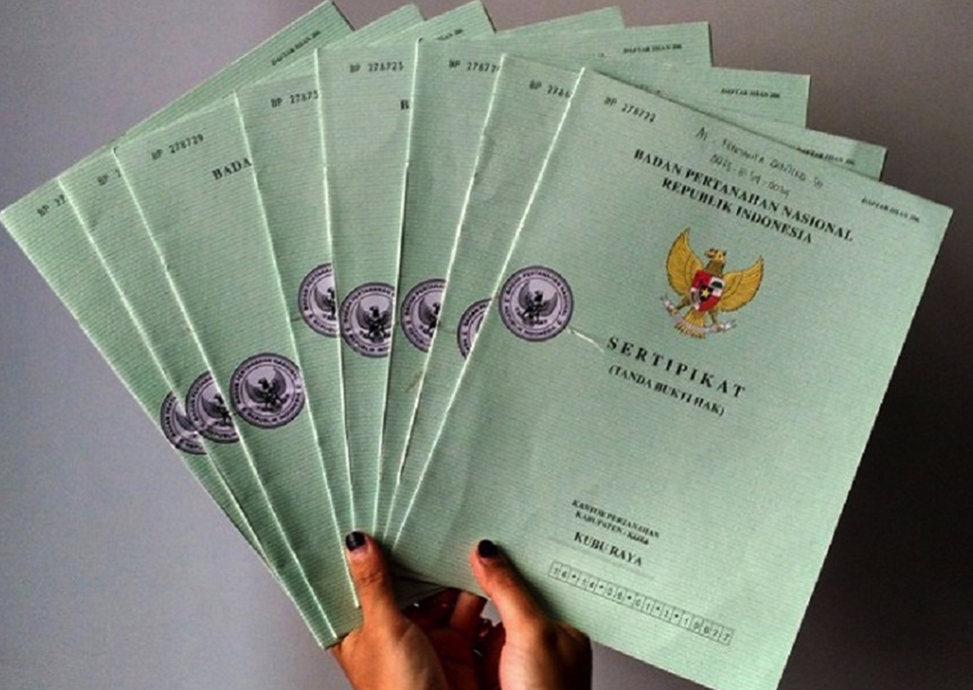 Buku sertifikat tanah di Indonesia