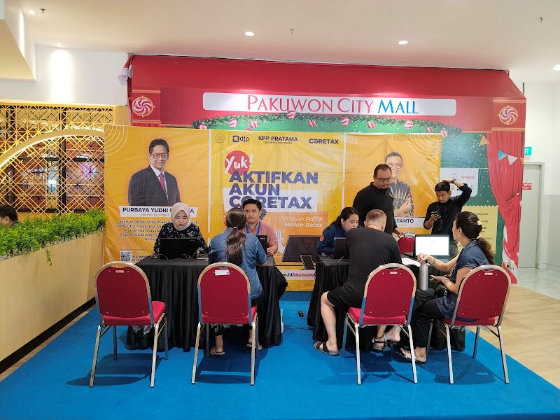 KONSULTASI: Sejumlah wajib pajak konsultasi mengenai pengisian SPT lewat Coretax.  