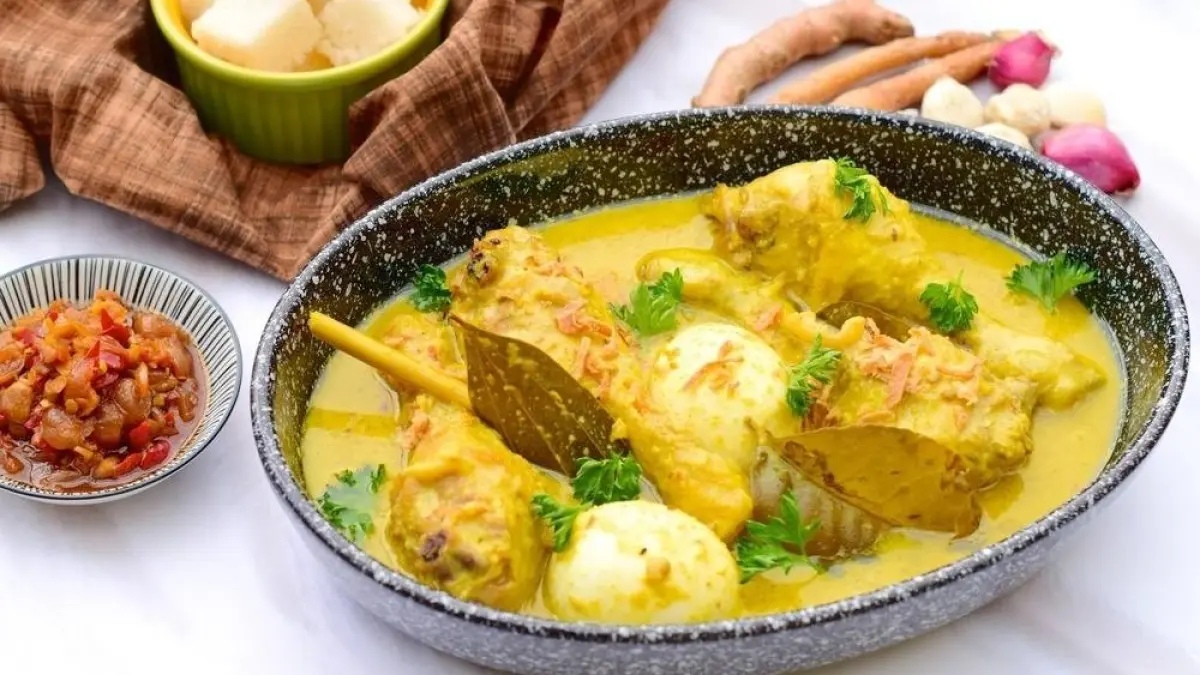 Tips Mengolah Santan agar Opor dan Rendang Gurih Meresap