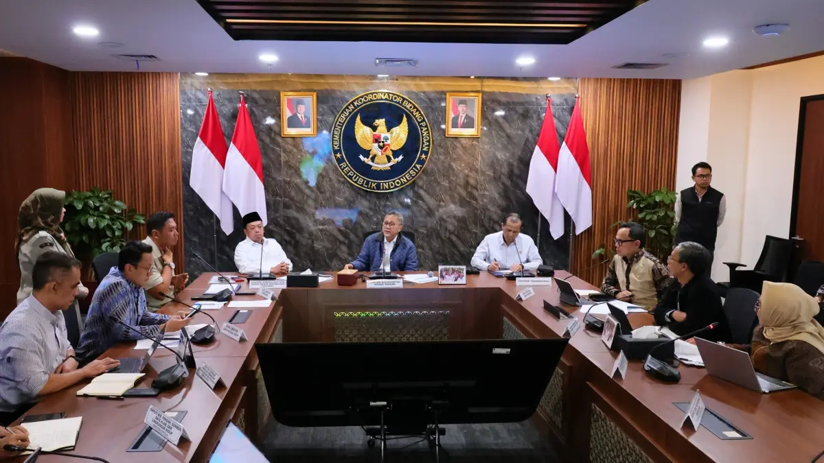 Menteri ATR/Kepala BPN Nusron Wahid dan Menko Pangan Zulkifli Hasan memimpin Rapat Koordinasi.