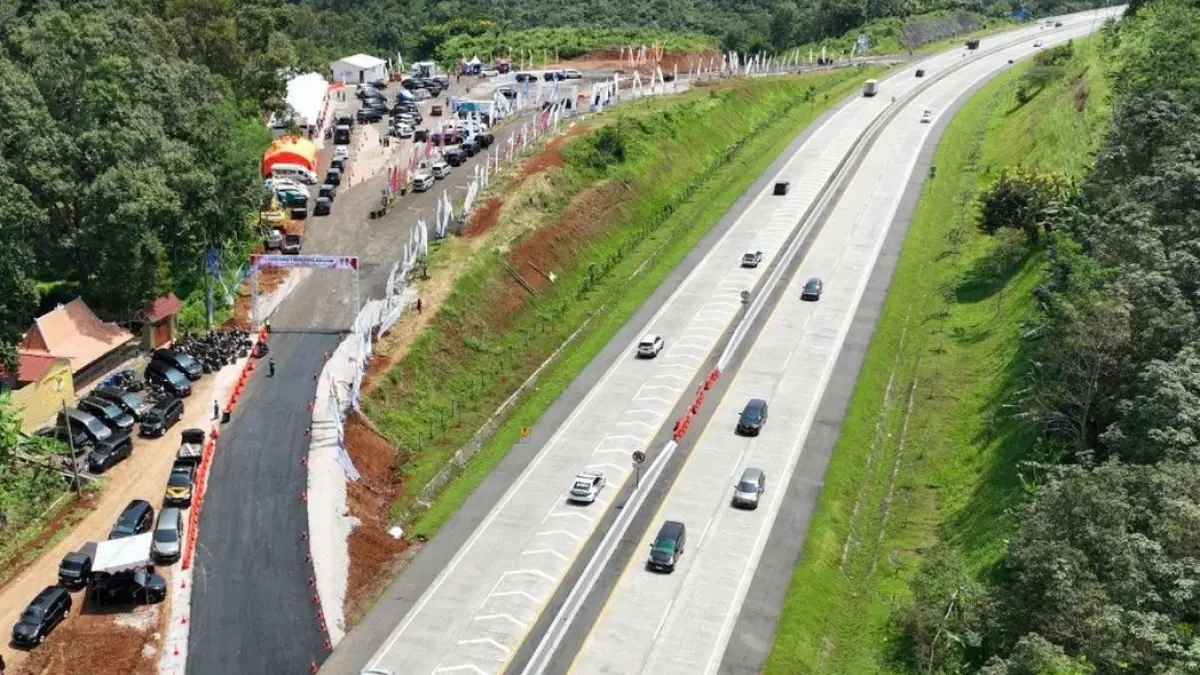 DIKEBUT: Jasa Marga dapat kredit sindikasi Rp17,92 triliun untuk proyek Tol Yogyakarta–Bawen. Infrastruktur strategis ini ditargetkan selesai 2026