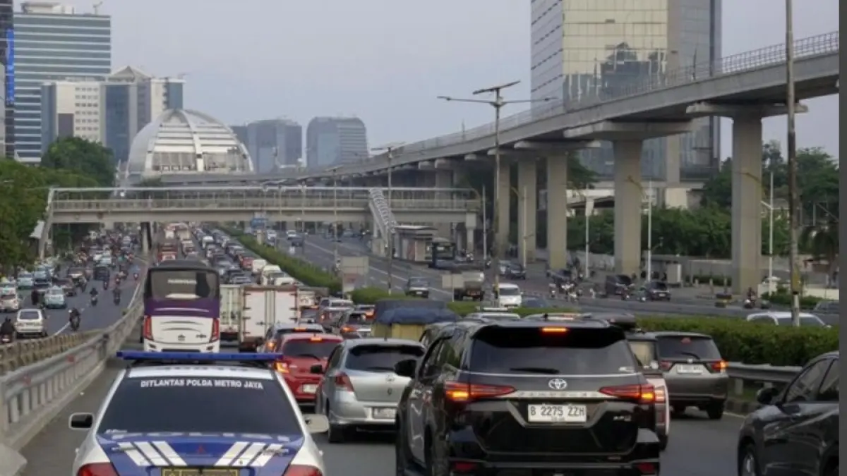 ILUSTRASI: Suasana kepadatan arus lalu lintas di jalan tol saat periode arus balik Lebaran 2026.