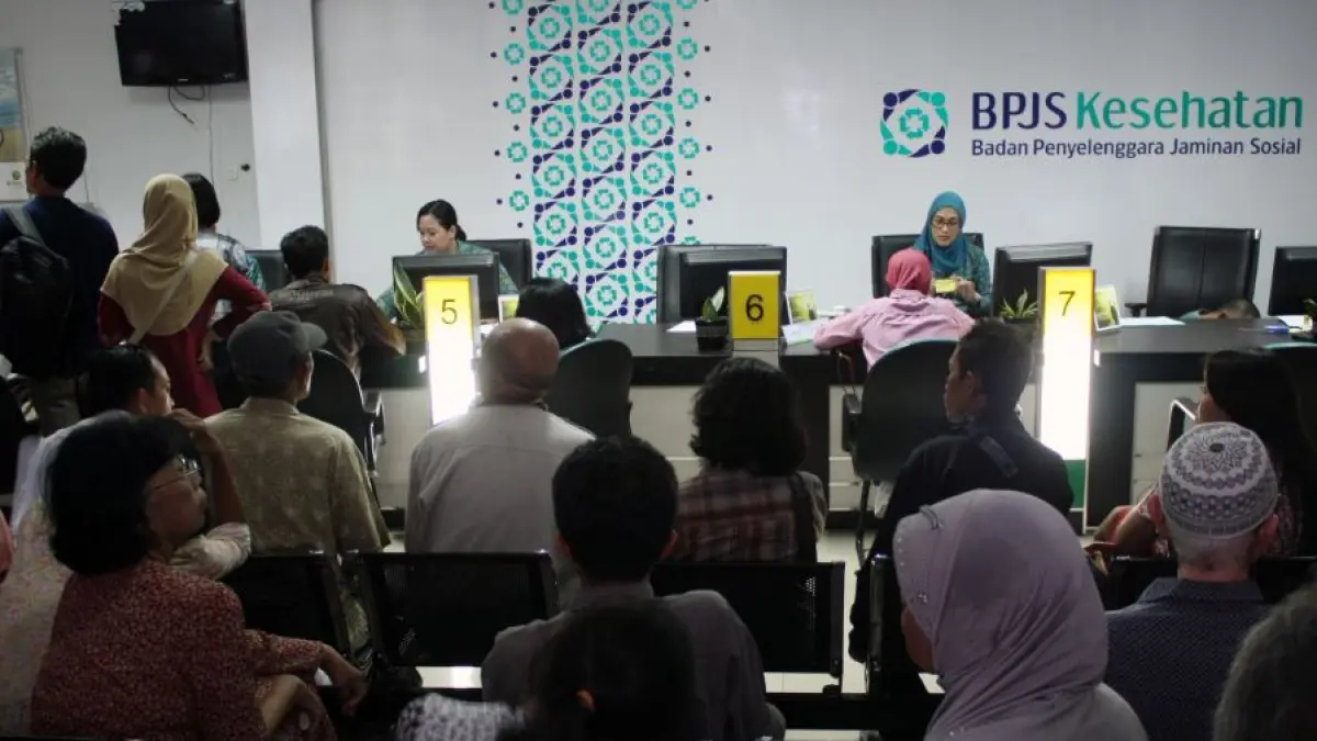 Banyak peserta masih mengira keterlambatan pembayaran iuran BPJS Kesehatan akan dikenai denda. Padahal, sejak 1 Juli 2016, BPJS Kesehatan sudah tidak lagi memberlakukan denda telat bayar iuran bulanan.