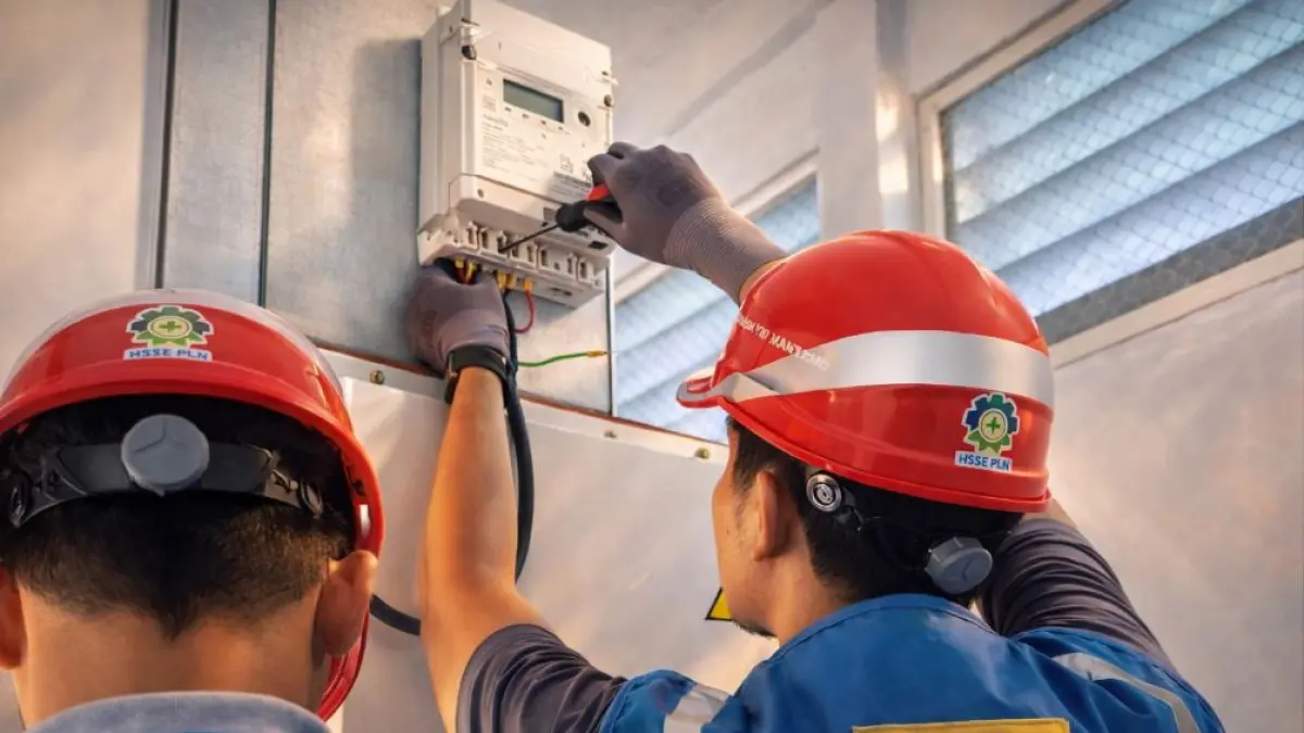 FITUR: Dengan hadirnya simulasi biaya listrik resmi, masyarakat kini bisa mengetahui estimasi biaya pasang listrik dan tambah daya langsung dari ponsel