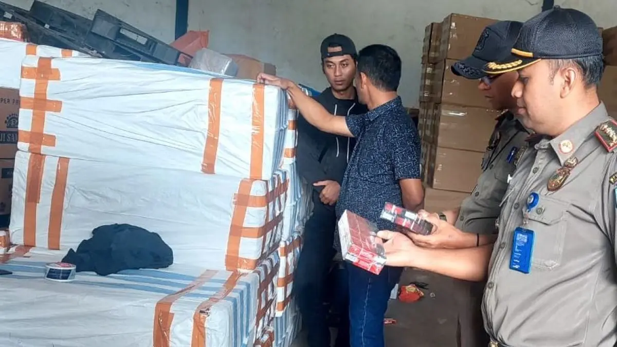 SITA: Satpol PP Jatim berhasil menggagalkan peredaran Sembilan juta batang rokok illegal selama Januari-Maret 2026.
