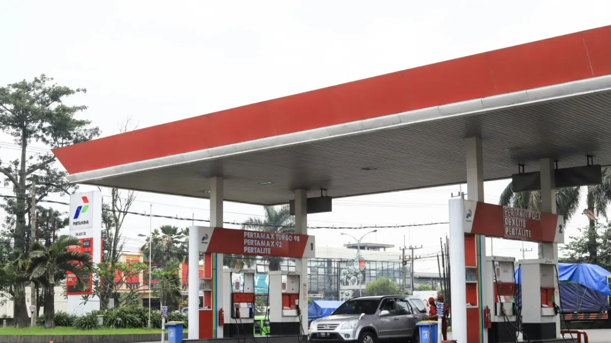 Pertamina resmi menaikkan harga Pertamax Turbo, Dexlite, dan Pertamina Dex per 18 April 2026