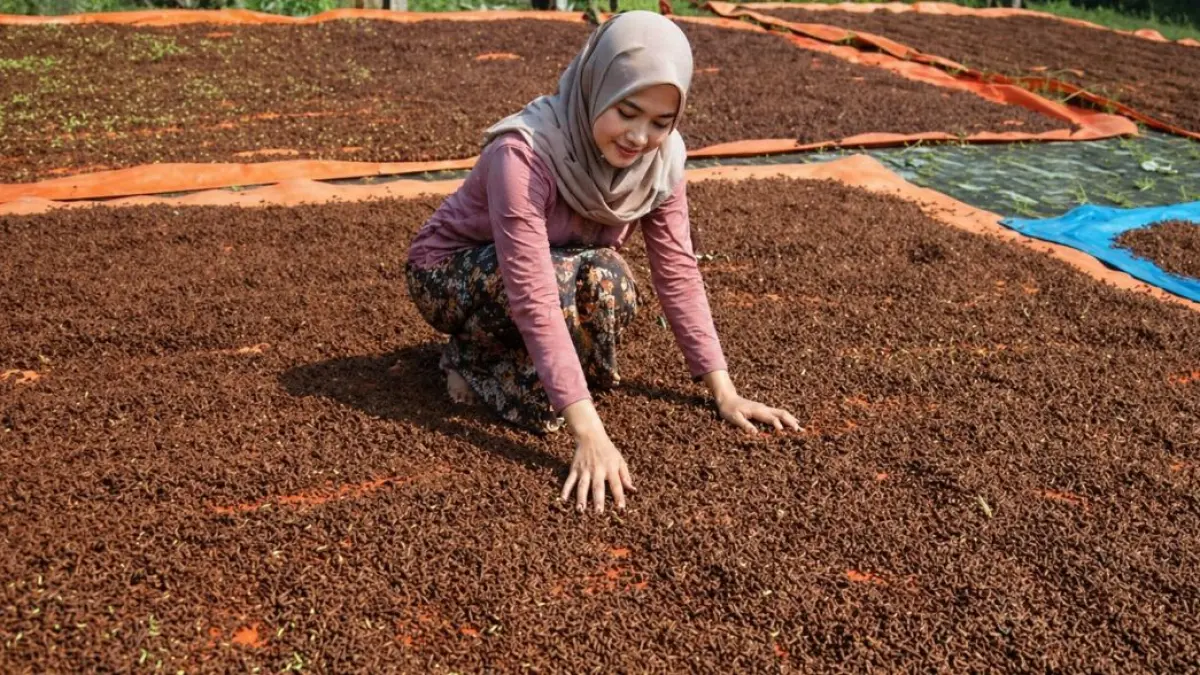 Tak Hanya Produksi, Larangan Bahan Tambahan Rokok Ancam Ratusan Ribu Pekerja