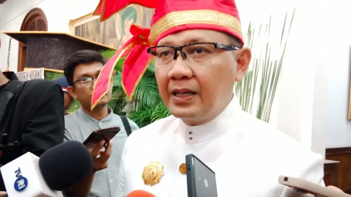 Kepala Dindik Jatim, Aries Agung Paewai usai acara peringatan Hardiknas