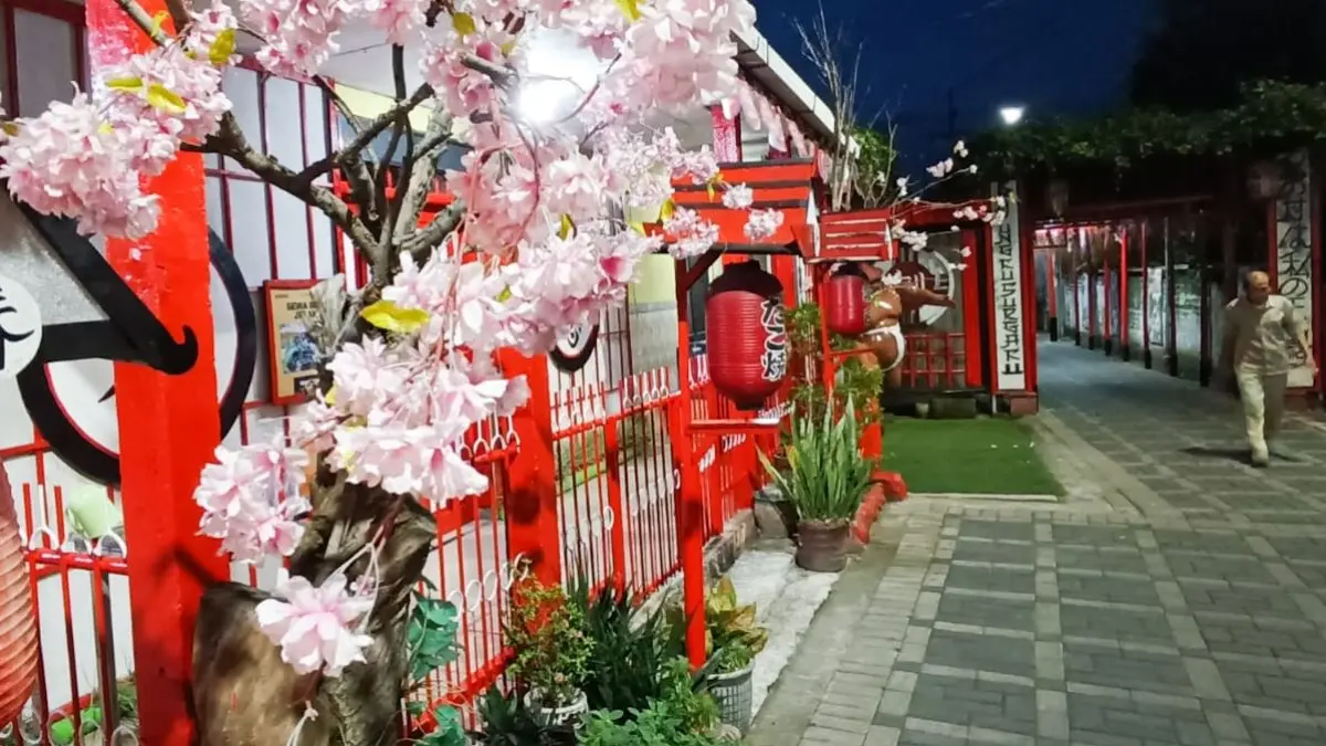 Tak Usah Jauh-Jauh ke Jepang, Surabaya Punya Kampung Jepang Estetik dan Viral