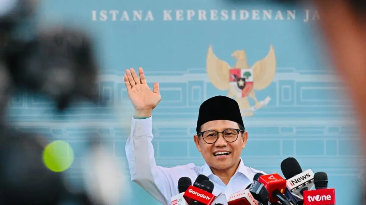 Menko PM Muhaimin Iskandar memberikan keterangan pers di Istana Merdeka, Jakarta, usai bertemu Presiden Prabowo Subianto guna membahas penguatan sektor UMKM dan target nol persen kemiskinan ekstrem pada 2026.
