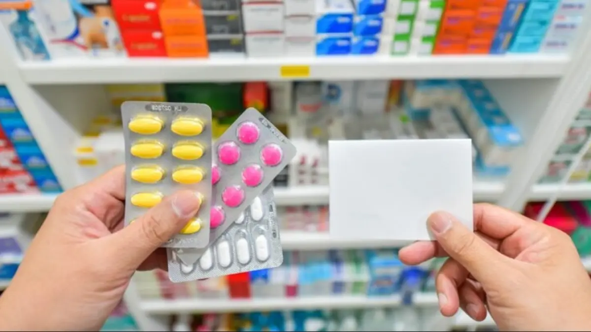 RITEL: Minimarket dan supermarket di seluruh Indonesia kini diizinkan mengelola penjualan obat secara resmi dengan standar pengawasan ketat mulaiminimarket Oktober 2026.