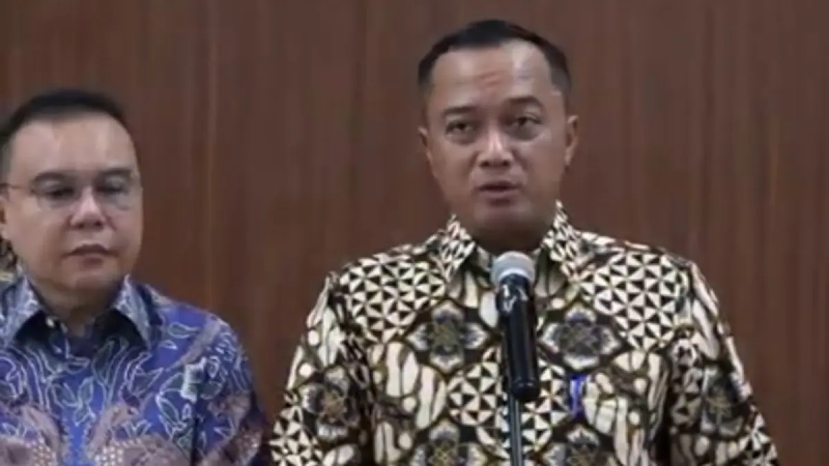 PEMERINTAH PERCEPAT PROGRAM SEKTOR RIIL : Mensesneg Prasetyo Hadi menyatakan stabilitas ekonomi nasional tidak bisa dibebankan pada satu institusi saja. Sinergi kuat antara kebijakan moneter Bank Indonesia dan fiskal Kementerian Keuangan menjadi kunci utamanya. (IST/ RADAR SURABAYA BISNIS)