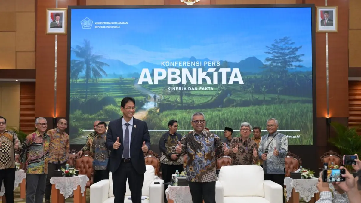TUMBUH POSITIF : Menteri Keuangan Purbaya Yudhi Sadewa mengumumkan bahwa penerimaan pajak hingga Mei 2026 tetap solid dan berhasil mencapai Rp834,4 triliun. (IST/ RADAR SURABAYA BISNIS)